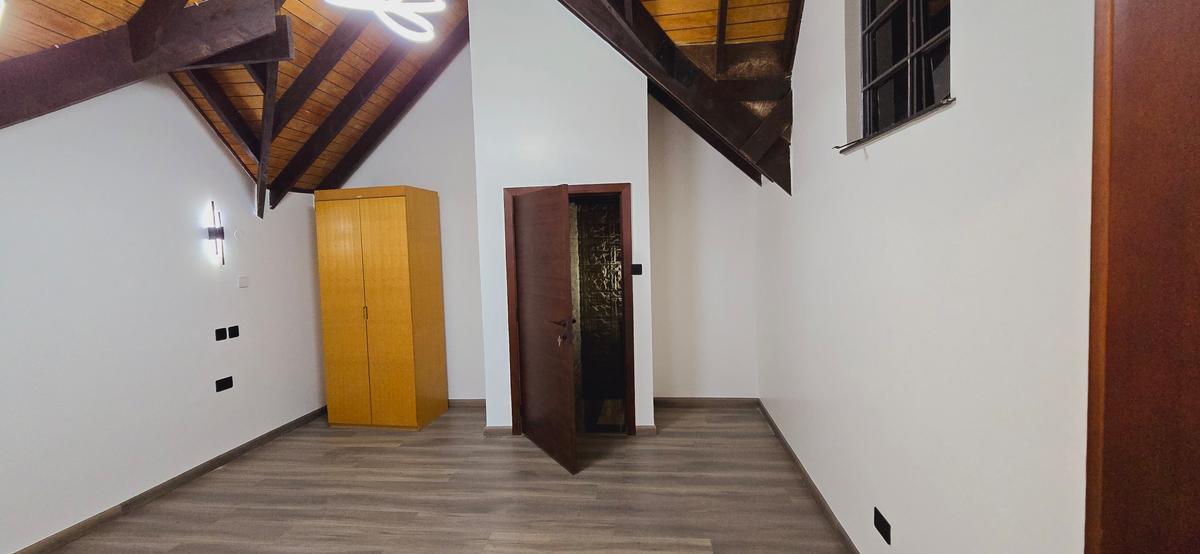 4 Bed Townhouse with En Suite at Othaya Road - 1