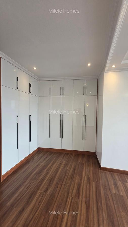 Serviced 3 Bed Apartment with En Suite in Kileleshwa - 8