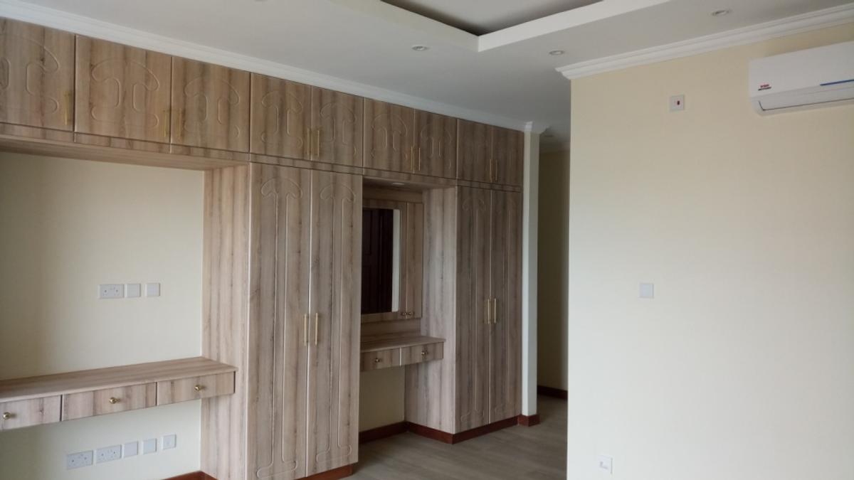 4 Bed Apartment with En Suite at Parklands Estate Nairobi - 6