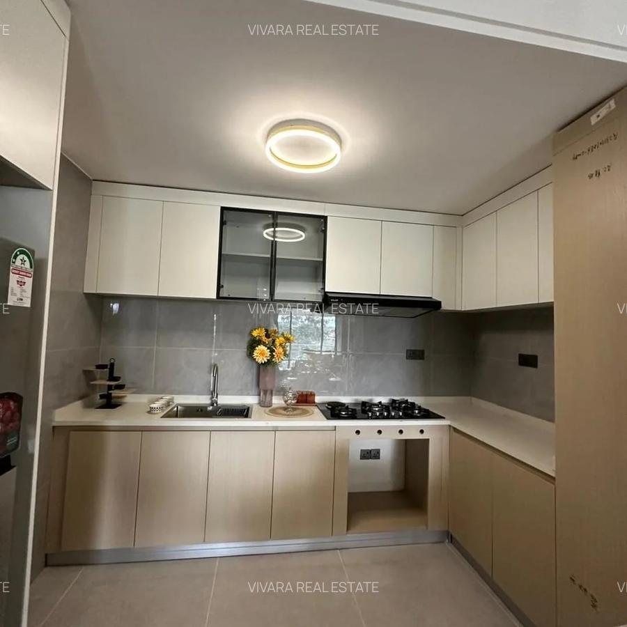 3 Bed Apartment with En Suite in Riverside - 8