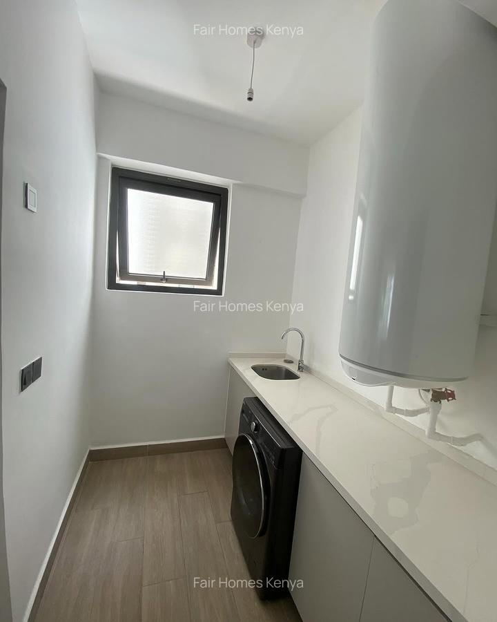 3 Bed Apartment with En Suite at Riverside Drive - 10