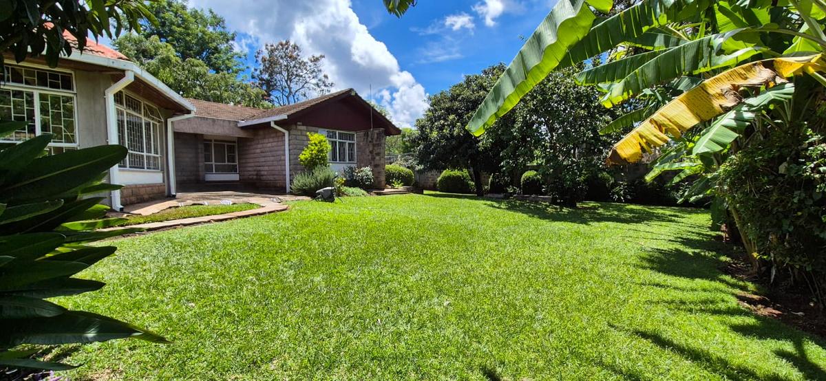 4 Bed House with En Suite in Loresho - 2