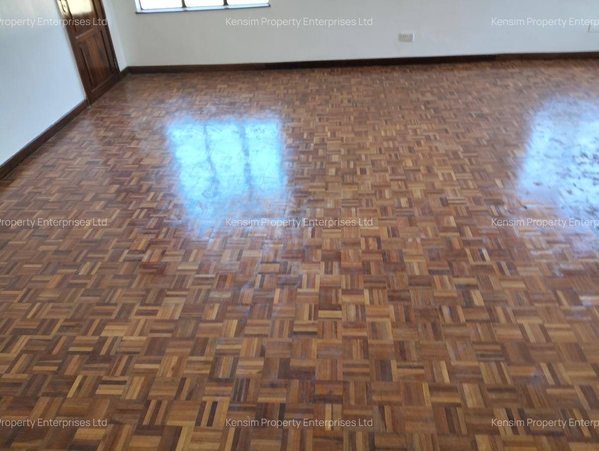 5 Bed Townhouse with En Suite in Karen - 6