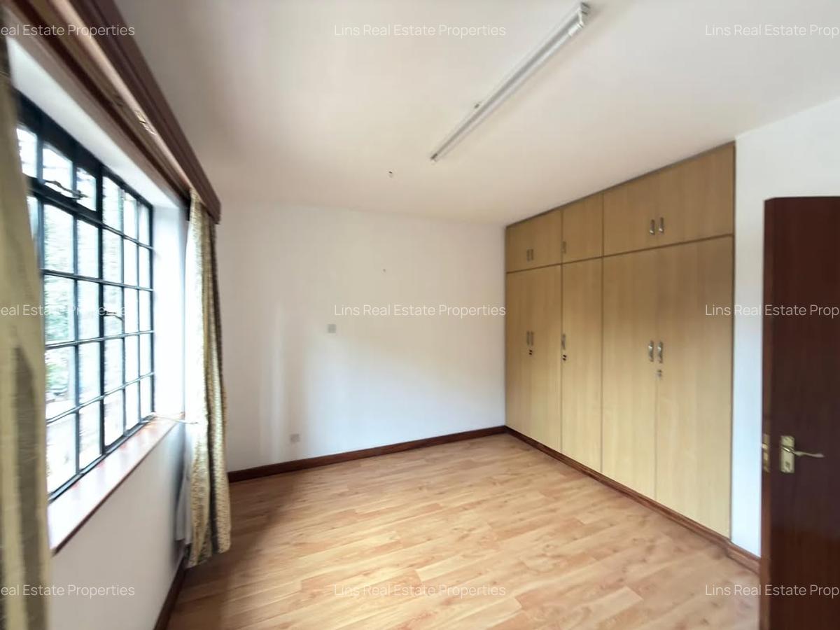 Serviced 3 Bed Apartment with En Suite in Spring Valley - 13