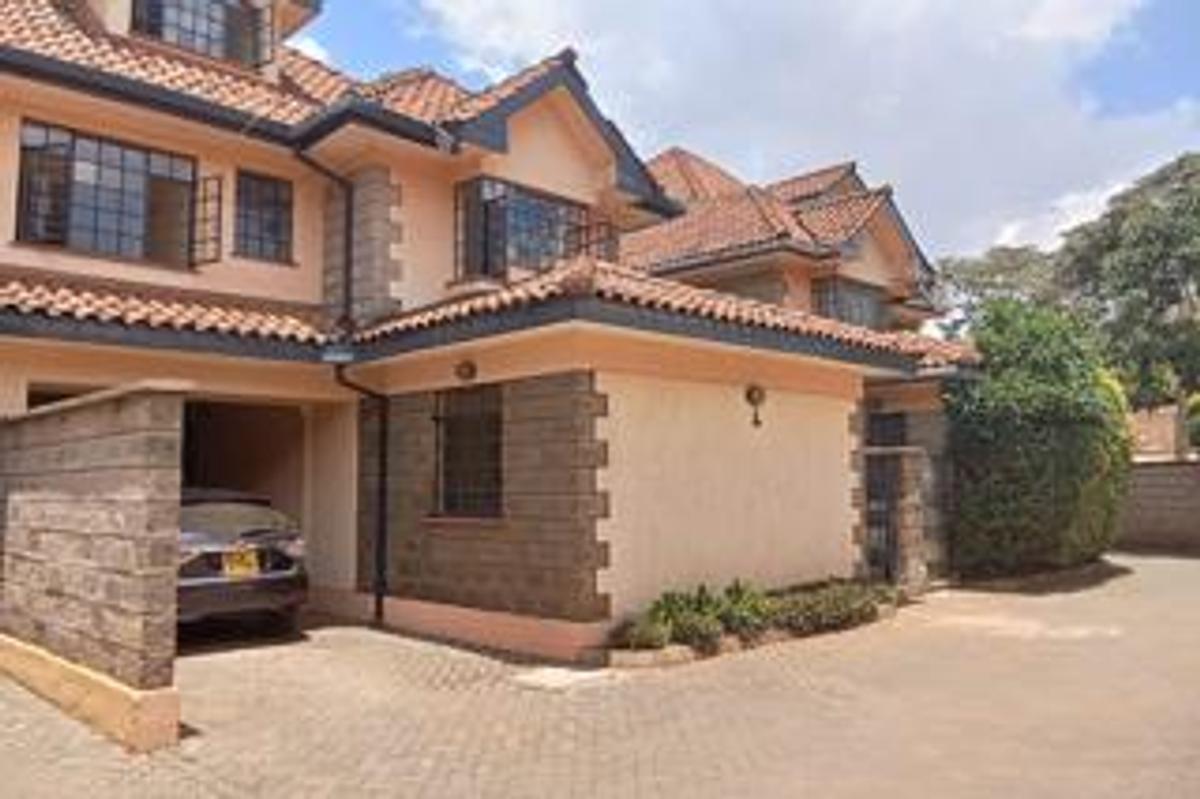 4 Bed Townhouse with En Suite at Lavington Green - 1