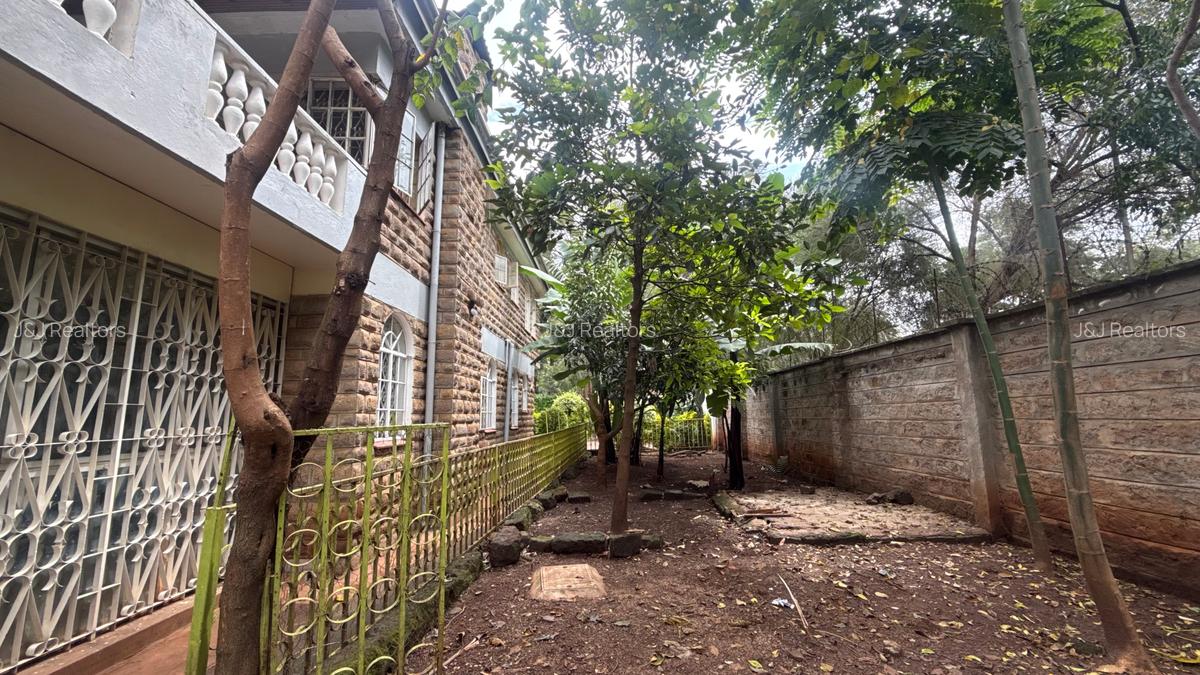 Commercial Property with Service Charge Included in Lavington - 2