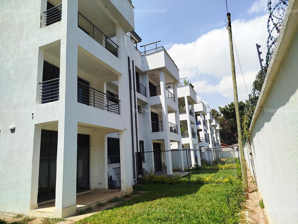 4 Bed Townhouse with En Suite in Lavington - 7