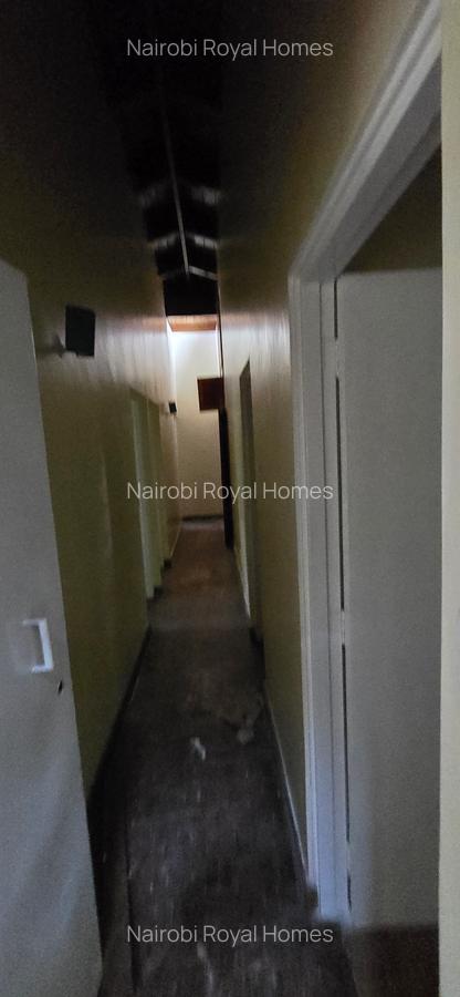 4 Bed House with En Suite at Lakeview Avenue - 5