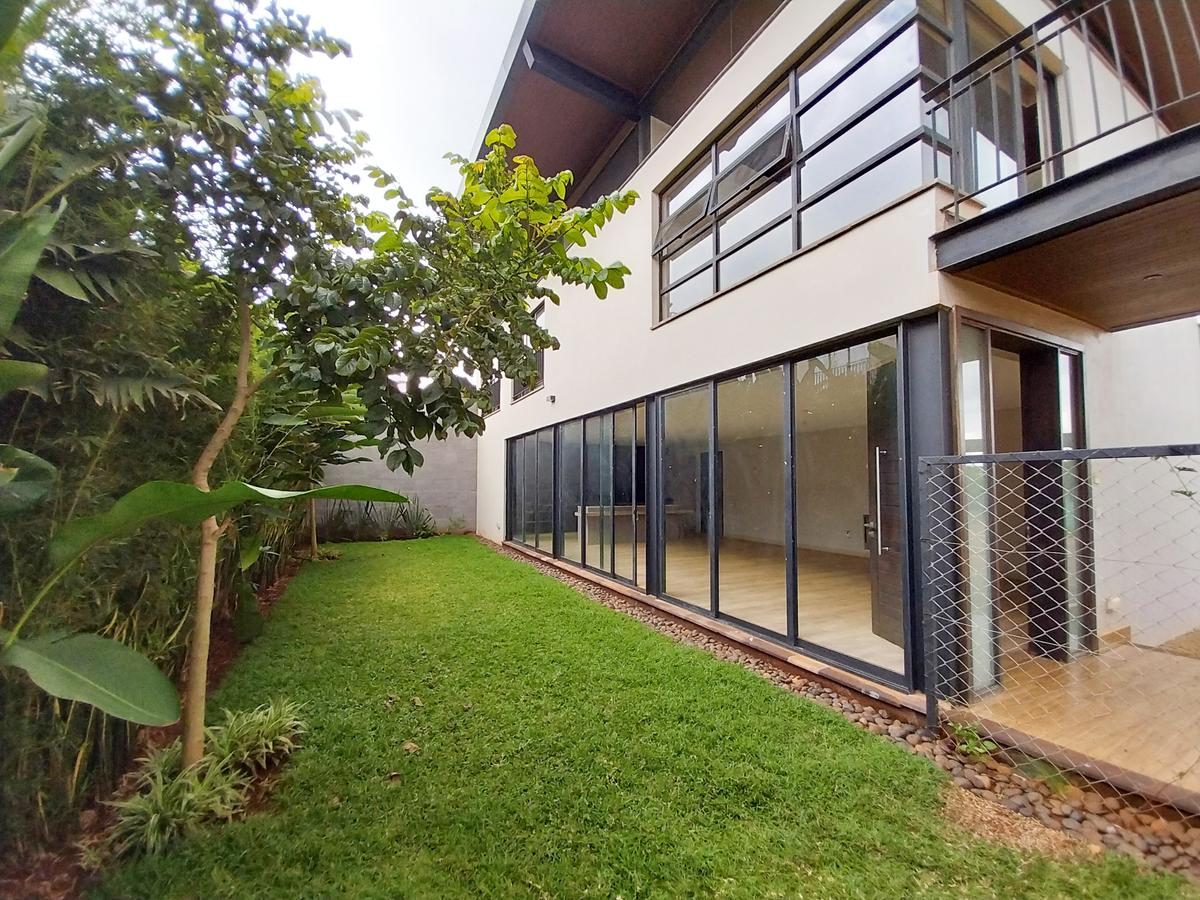 4 Bed Townhouse with Swimming Pool at Ineza Estate - 8