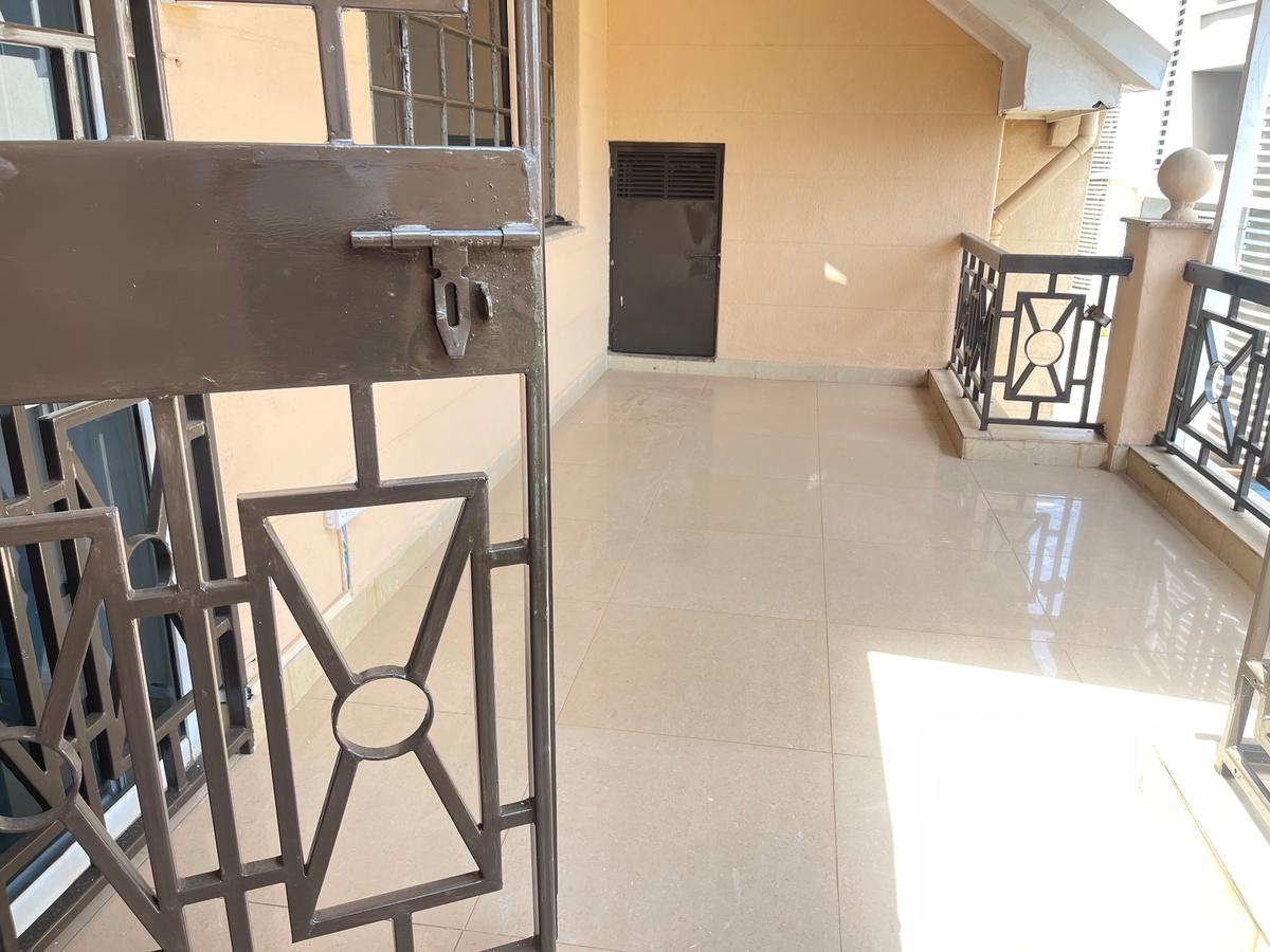 4 Bed Apartment with En Suite in Kilimani - 10