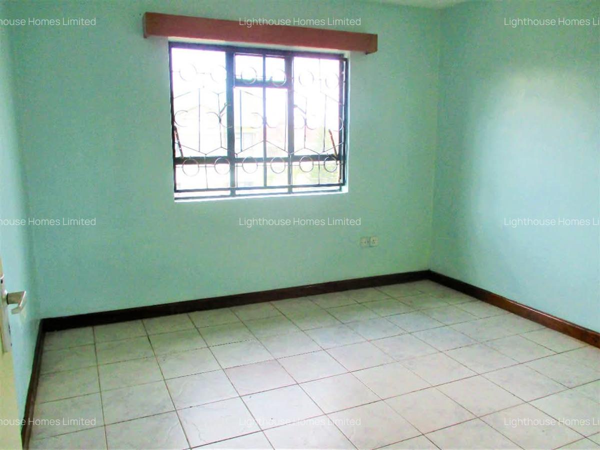 3 Bed Apartment with Parking at Lang'Ata Nhc Estate - 5