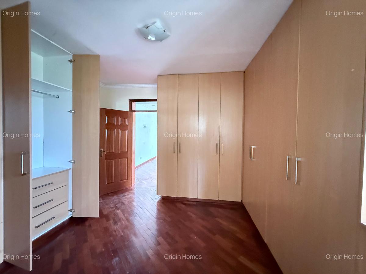 4 Bed Townhouse with En Suite at Kiambu Road - 9