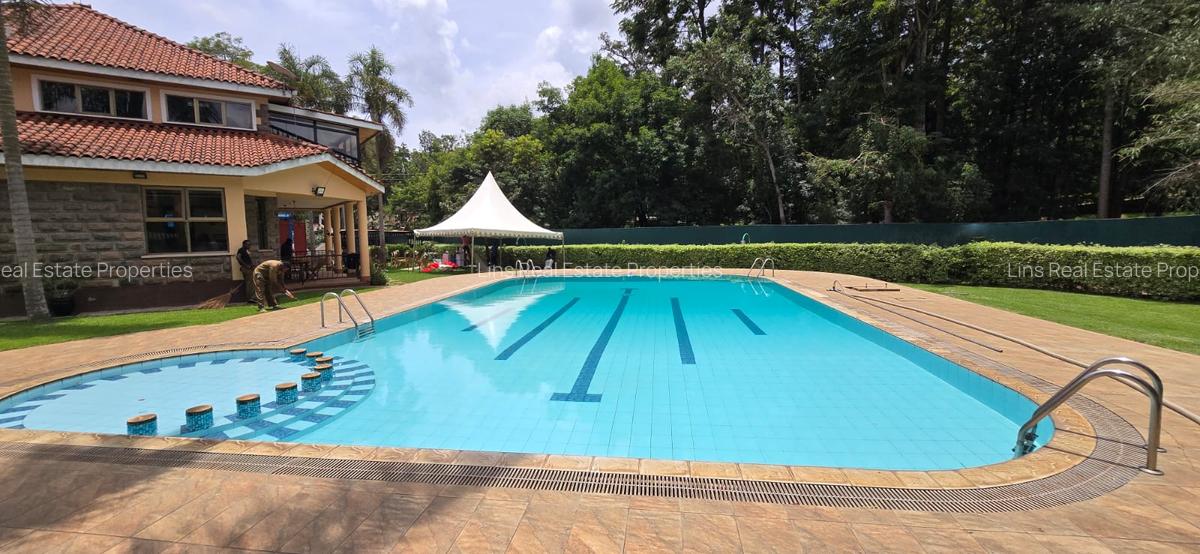 4 Bed Townhouse with En Suite in Lavington - 10