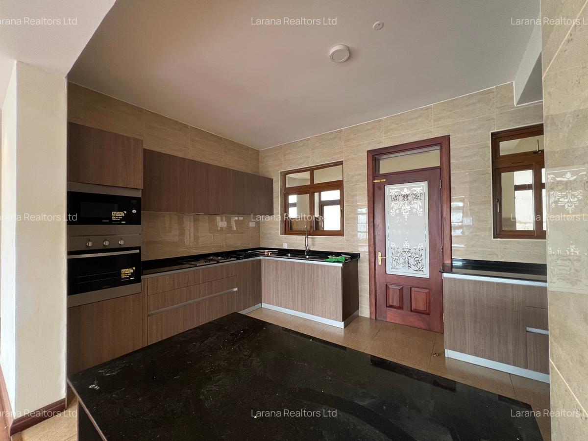 4 Bed Apartment with En Suite at General Mathenge - 3