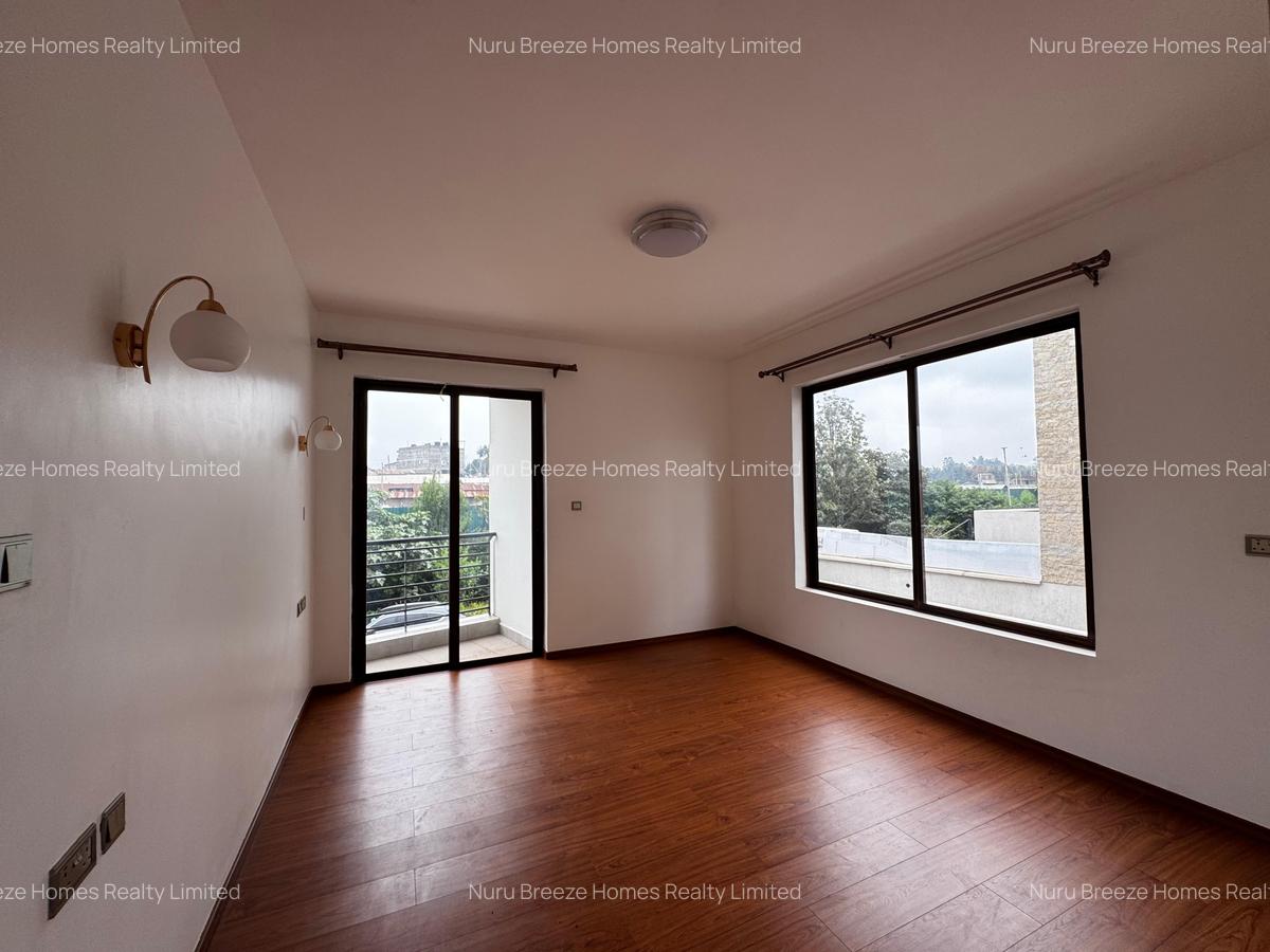 4 Bed Townhouse with En Suite in Kiambu Road - 9