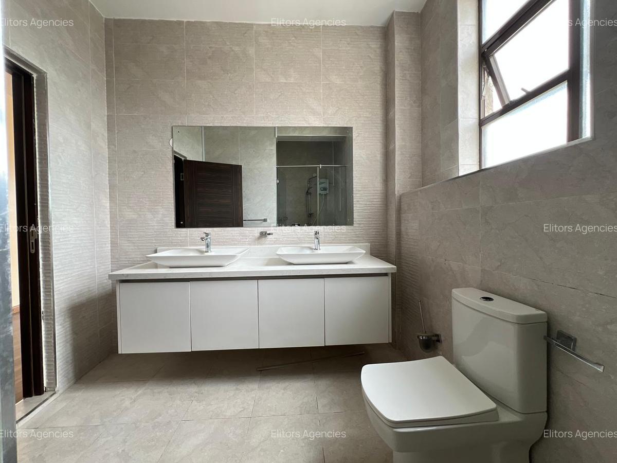3 Bed Apartment with En Suite at Nyeri Road - 15