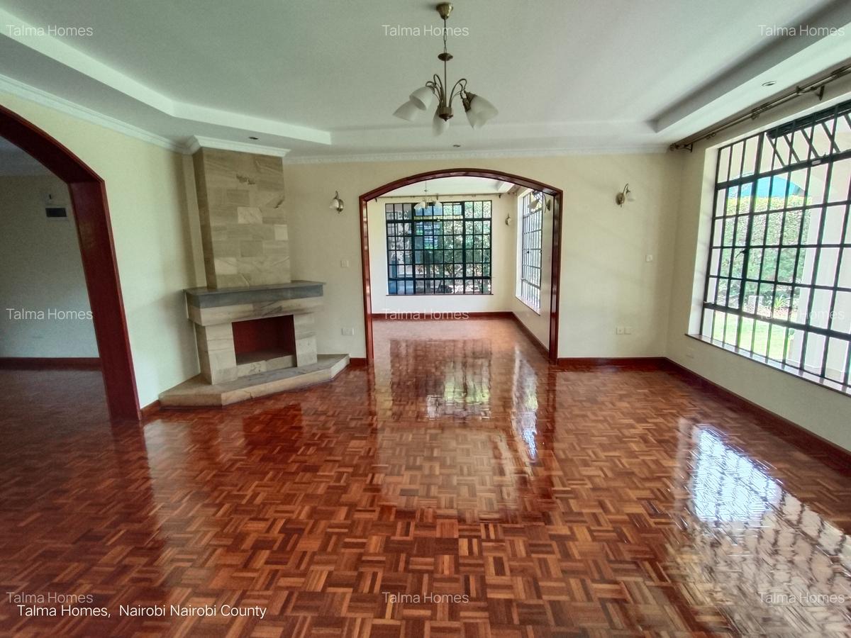 4 Bed Townhouse with En Suite at Off Convent Drive - 8