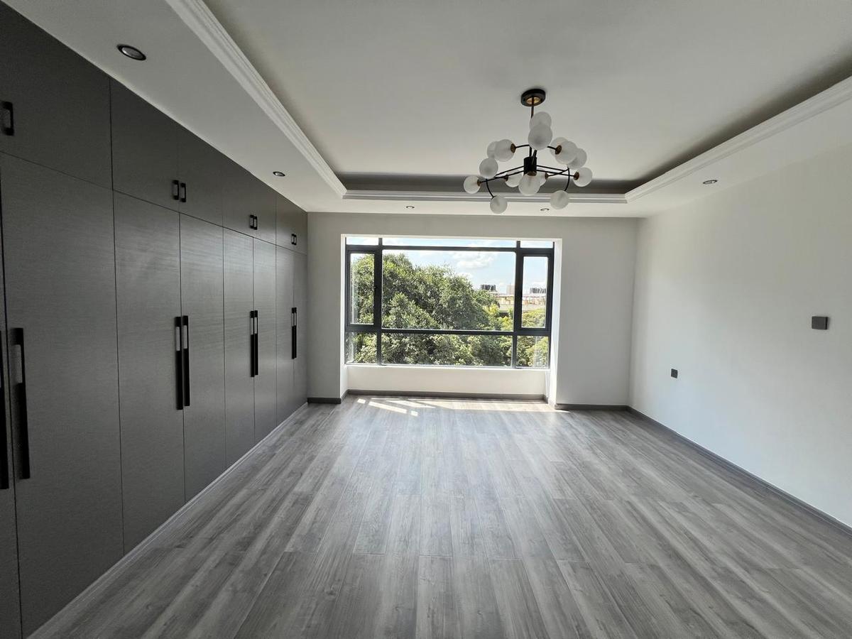 4 Bed Apartment with En Suite in Lavington - 2