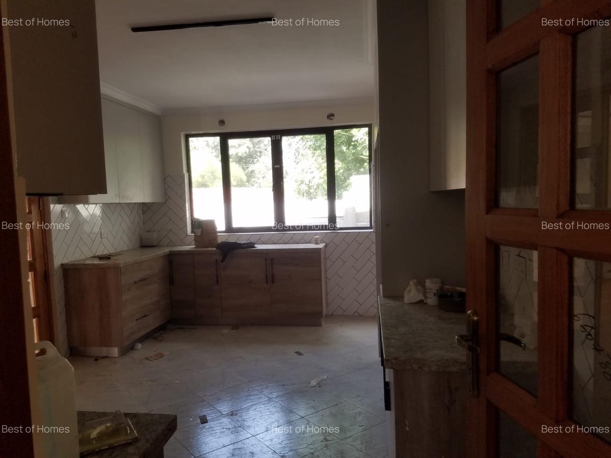 5 Bed Apartment with En Suite in Lavington - 5