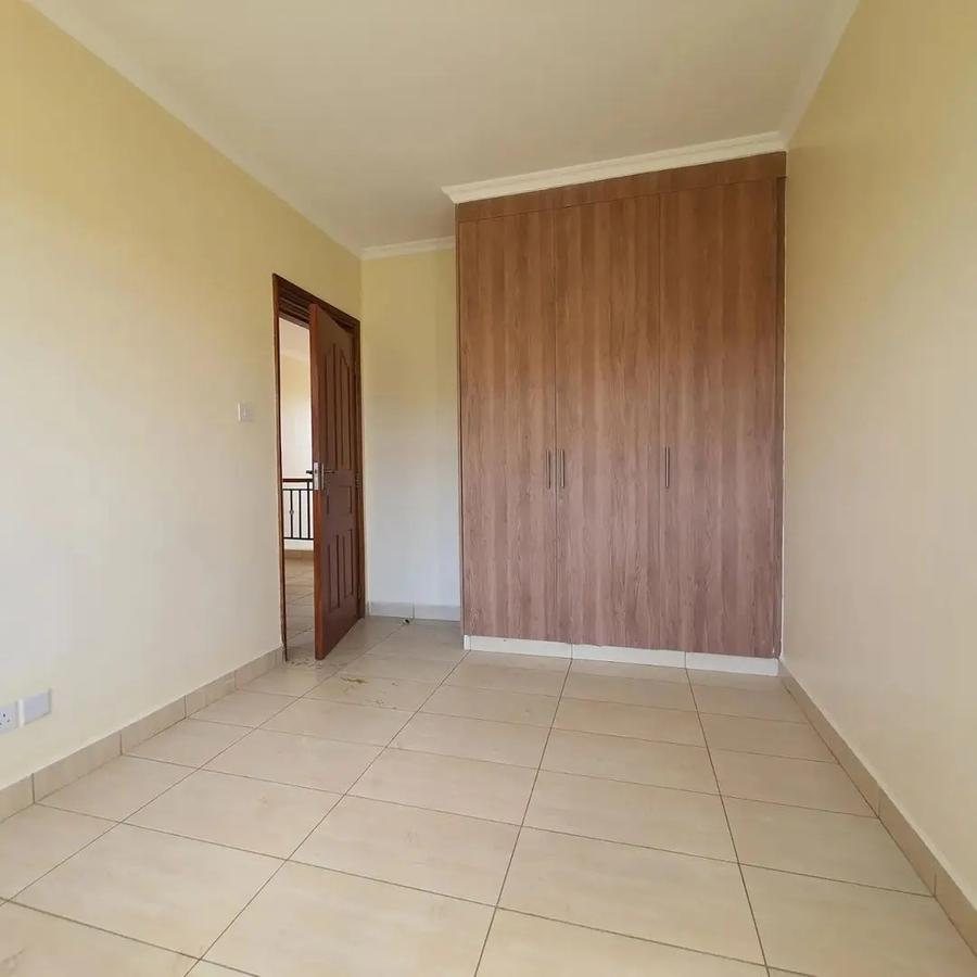 4 Bed Townhouse with En Suite at Kiambu - 8