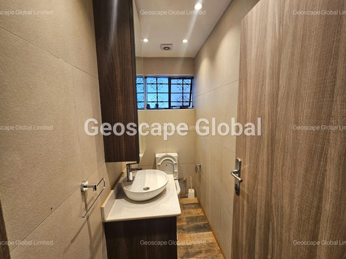 4 Bed House with En Suite in Spring Valley - 6