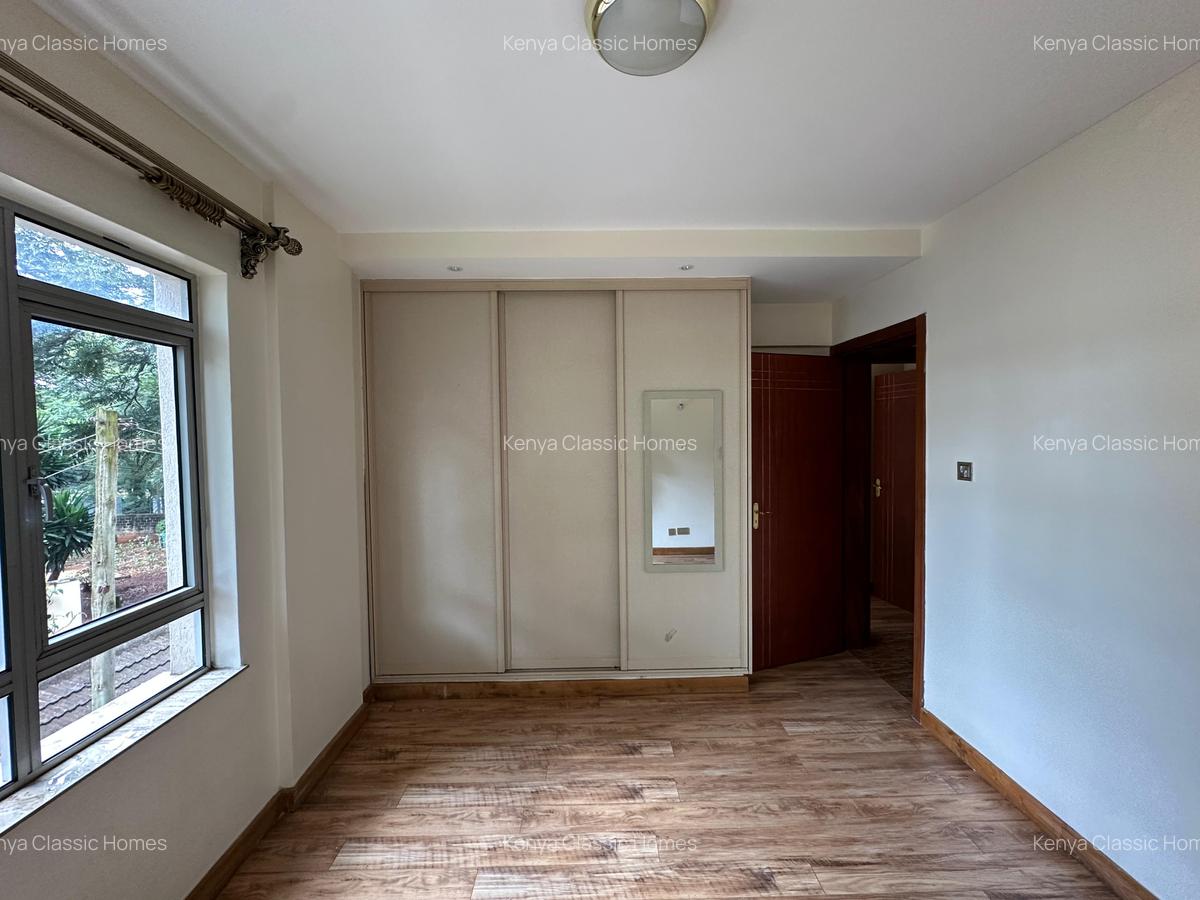 4 Bed Apartment with En Suite at Lavington - 14