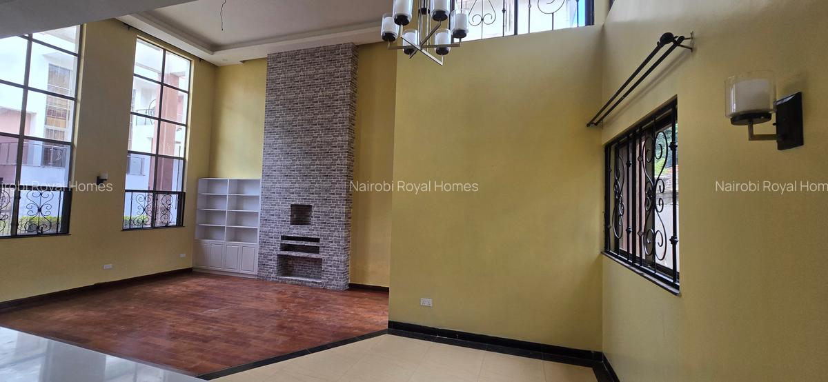 5 Bed Townhouse with En Suite at Lavington Off Convent Drive - 13