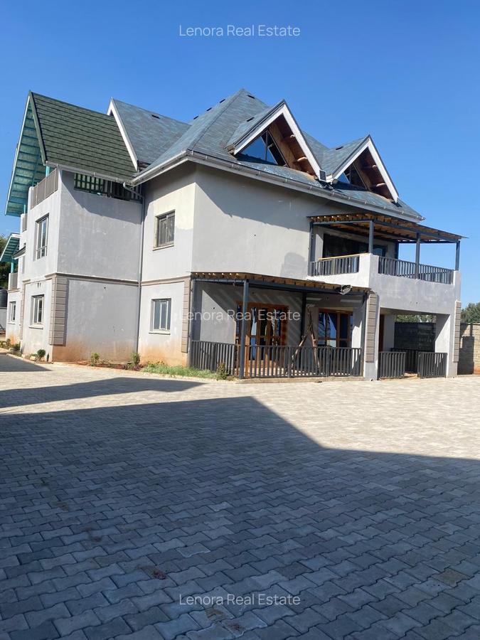 7 Bed House with En Suite in Karen - 3