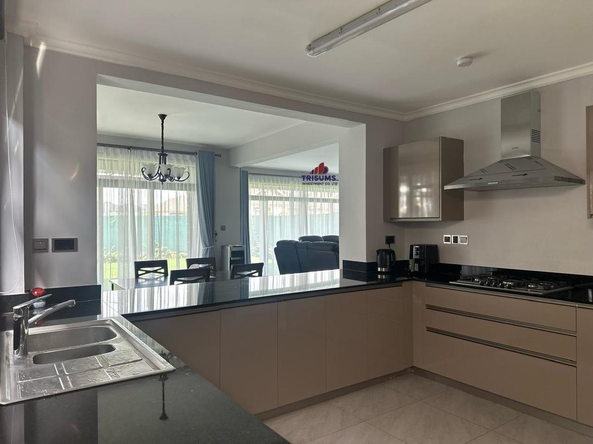 3 Bed Townhouse with En Suite at Kiambu - 5