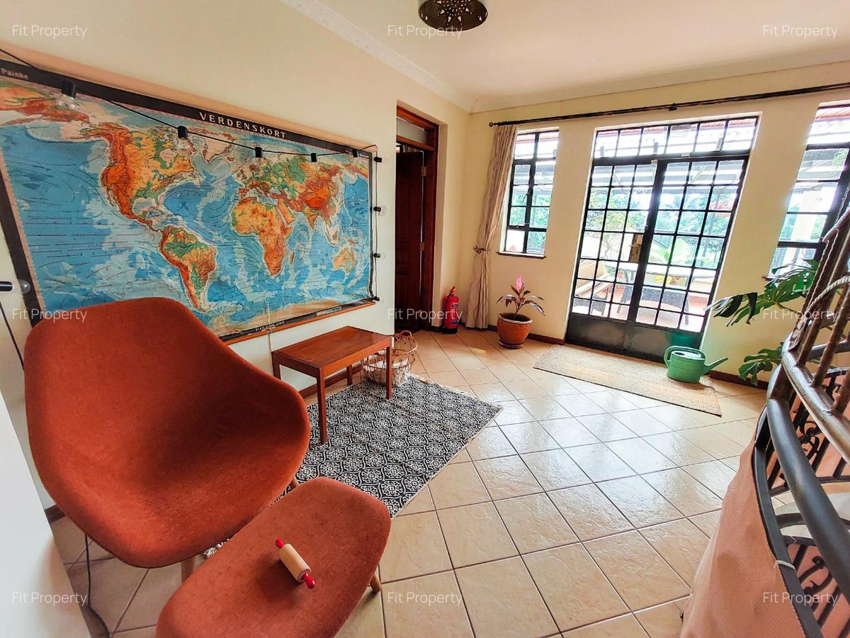 4 Bed House with En Suite at Nairobi - 10