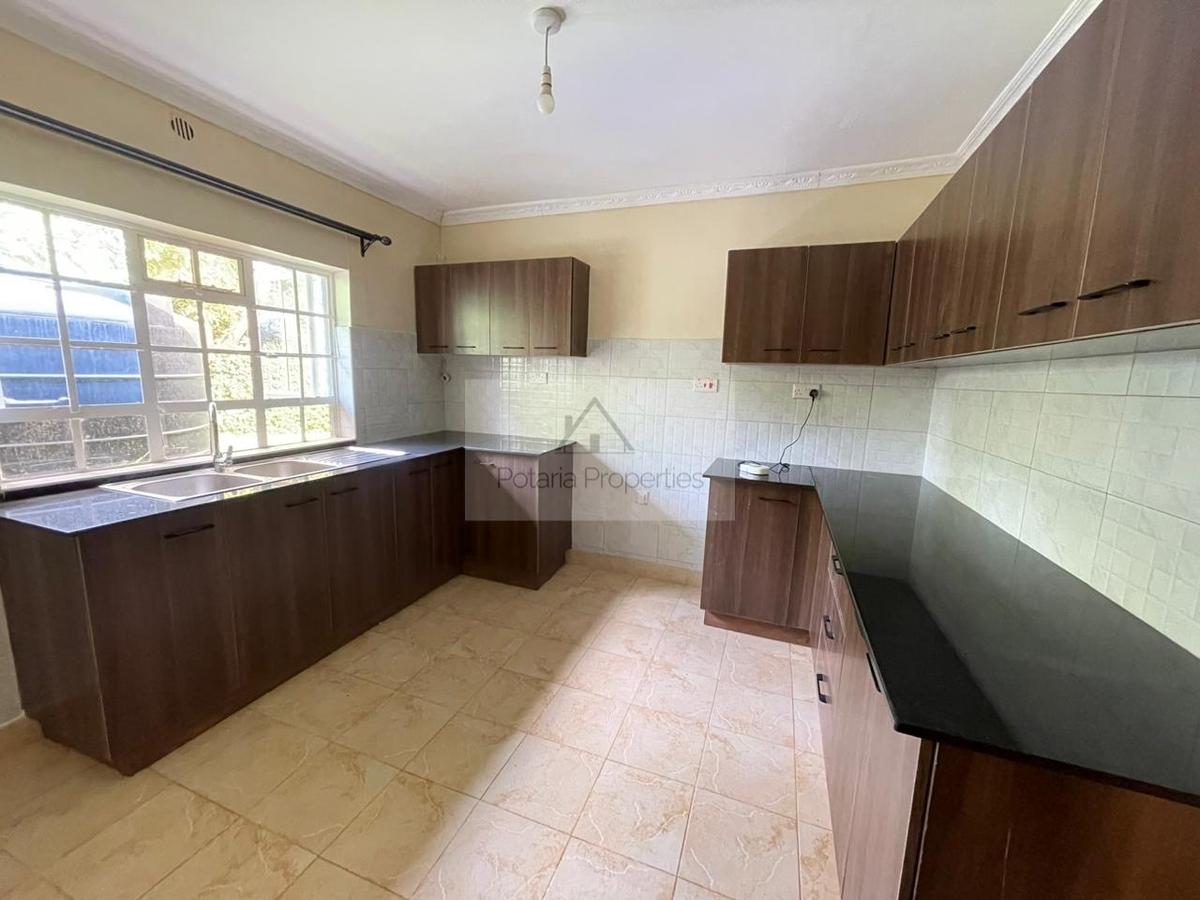 1 Bed House with En Suite in Loresho - 3