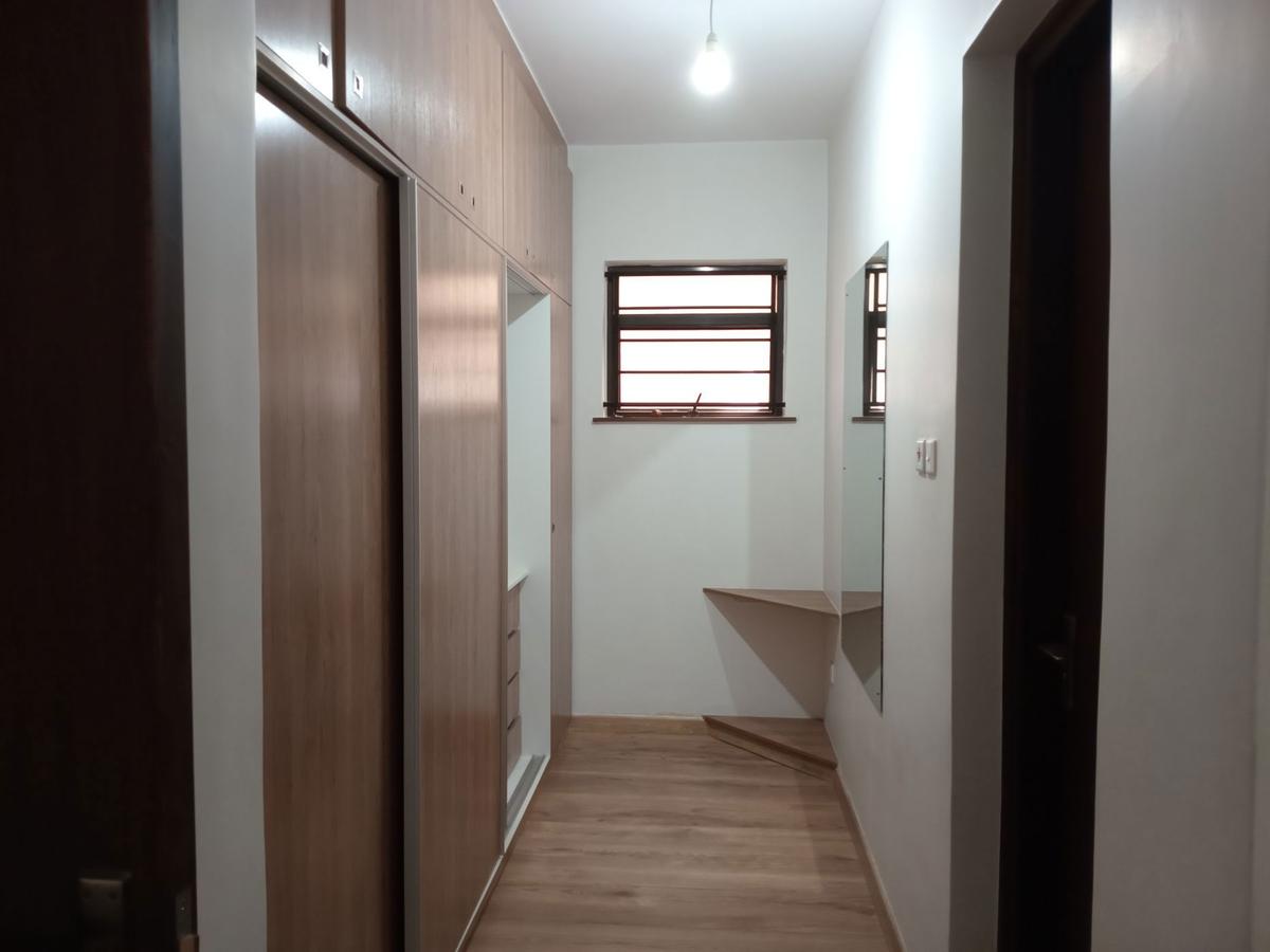 3 Bed Apartment with En Suite in General Mathenge - 9
