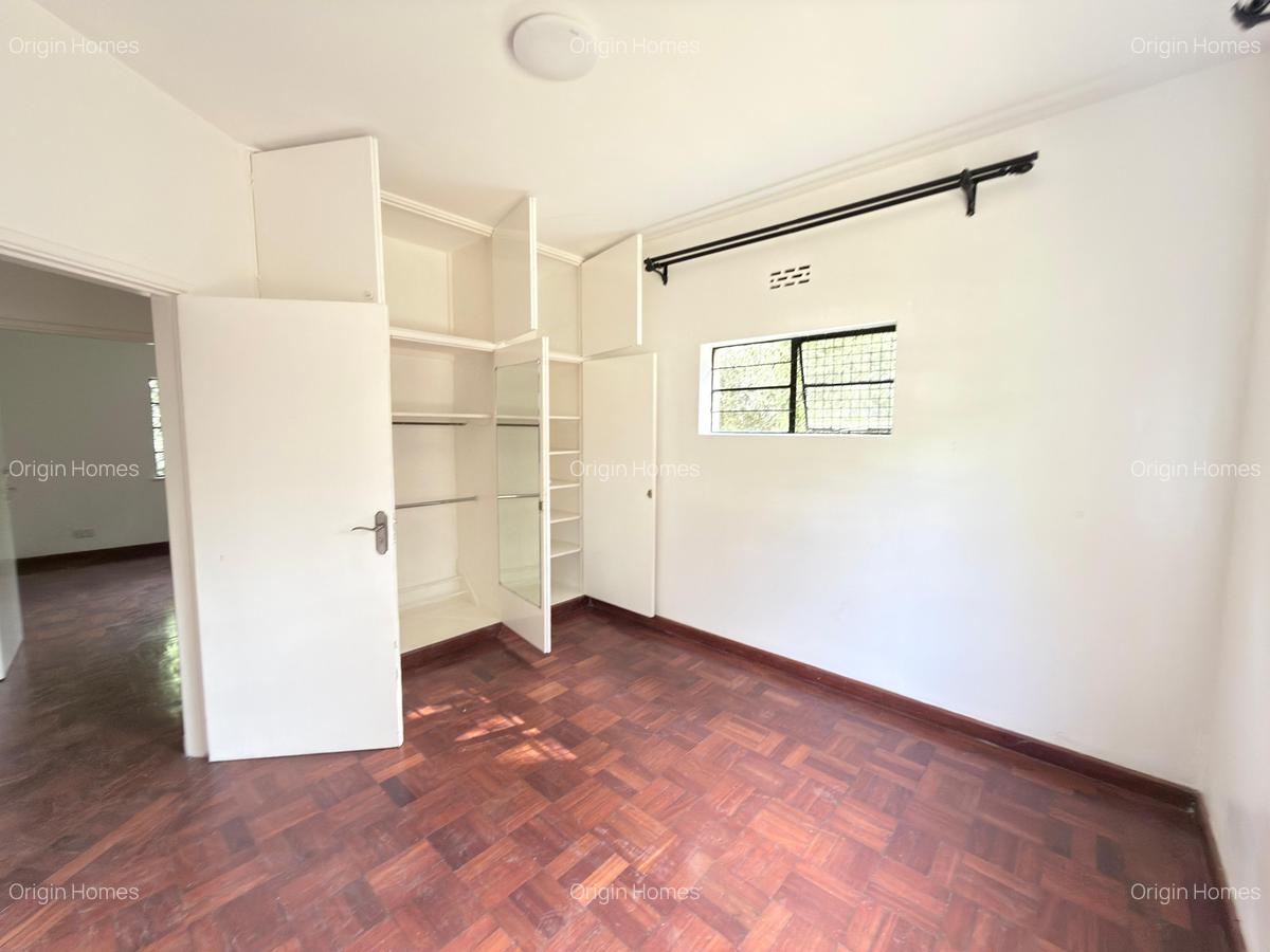 2 Bed Apartment with En Suite at Dennis Pritt Road - 7