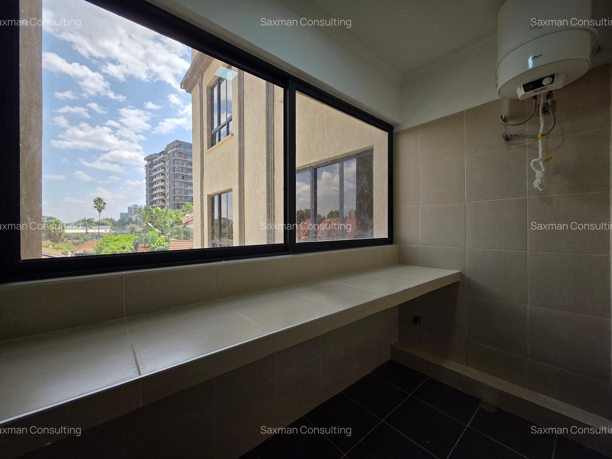 2 Bed Apartment with En Suite in Westlands Area - 7