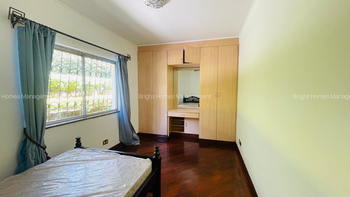 4 Bed Villa with En Suite in Muthaiga - 14
