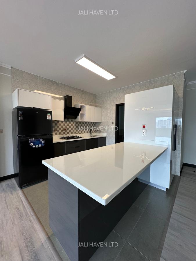 2 Bed Apartment with En Suite in Riverside - 6