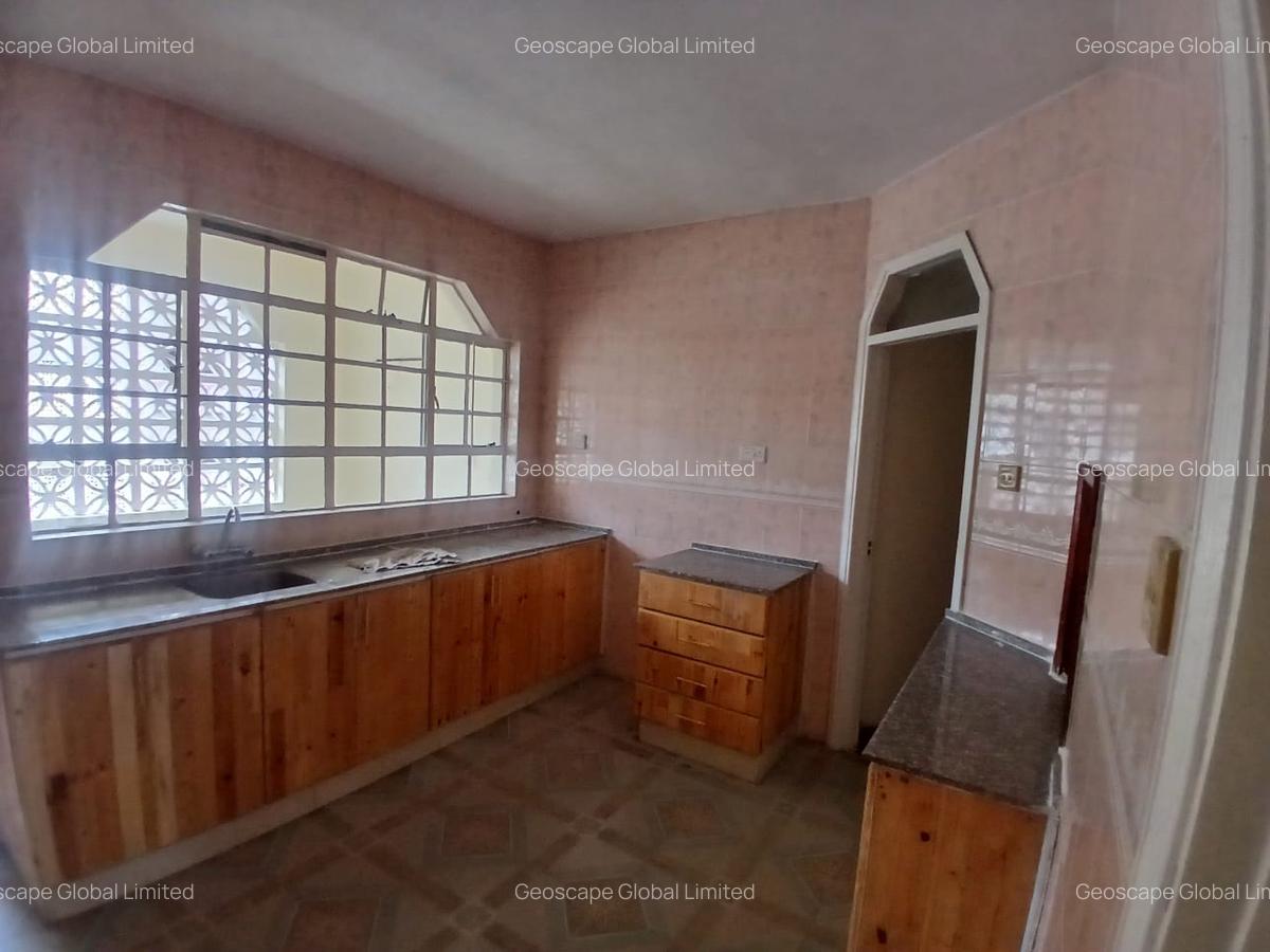 4 Bed House with En Suite in Kileleshwa - 6