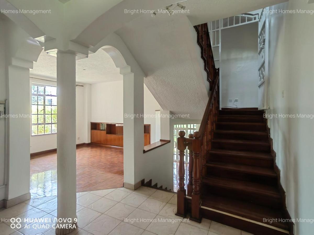 4 Bed Townhouse with En Suite in Lavington - 8