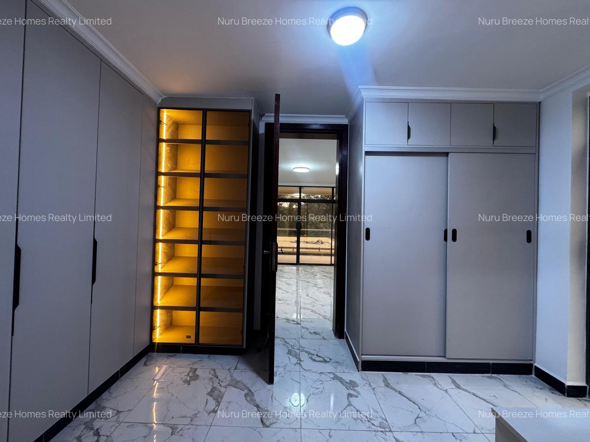 5 Bed Townhouse with En Suite in Karen - 20