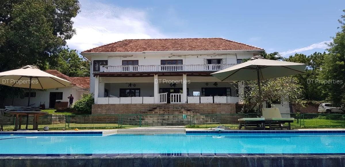 4 Bed House with En Suite at Nyali - 1
