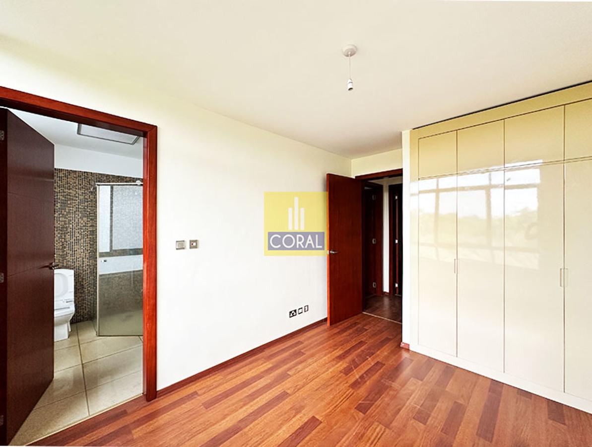 3 Bed Apartment with Parking in Parklands - 10