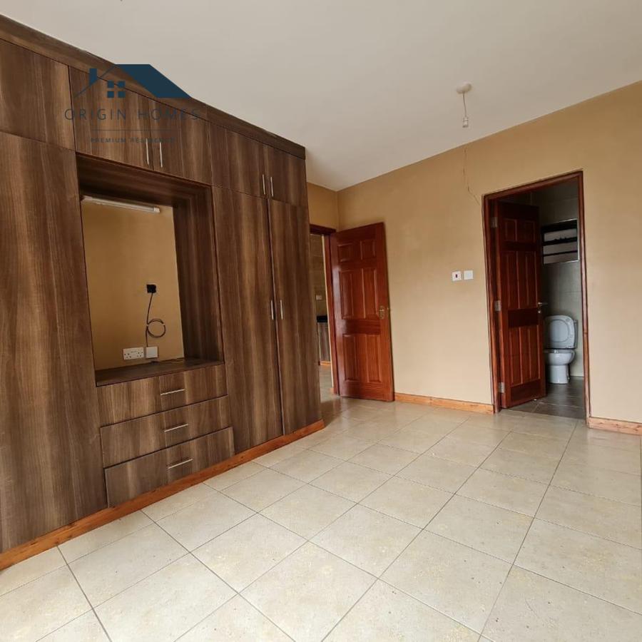 1 Bed Apartment with En Suite at Nairobi West - 5