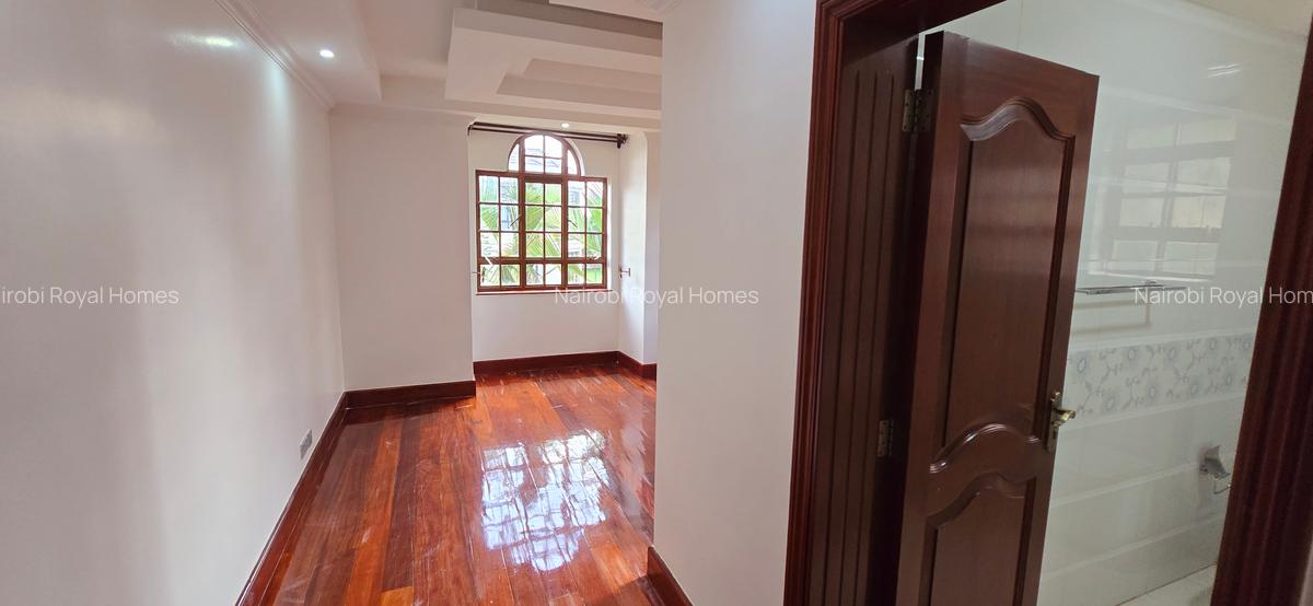 5 Bed House with En Suite at Runda Road - 16