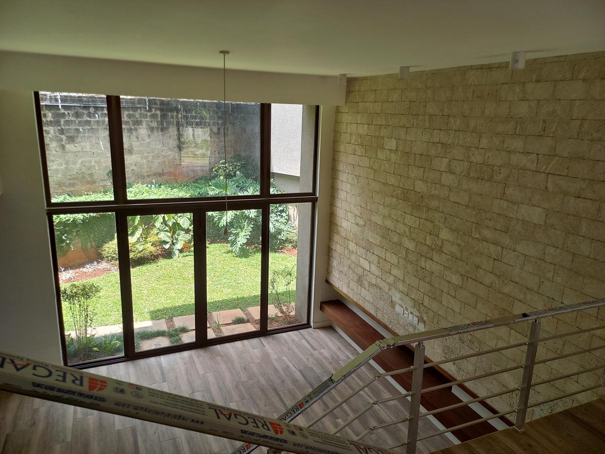 4 Bed Townhouse with En Suite in Lavington - 20