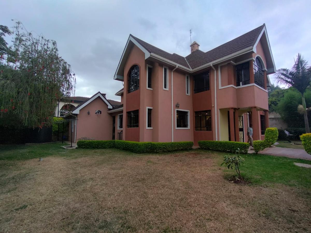 4 Bed Townhouse with En Suite in Lavington - 1