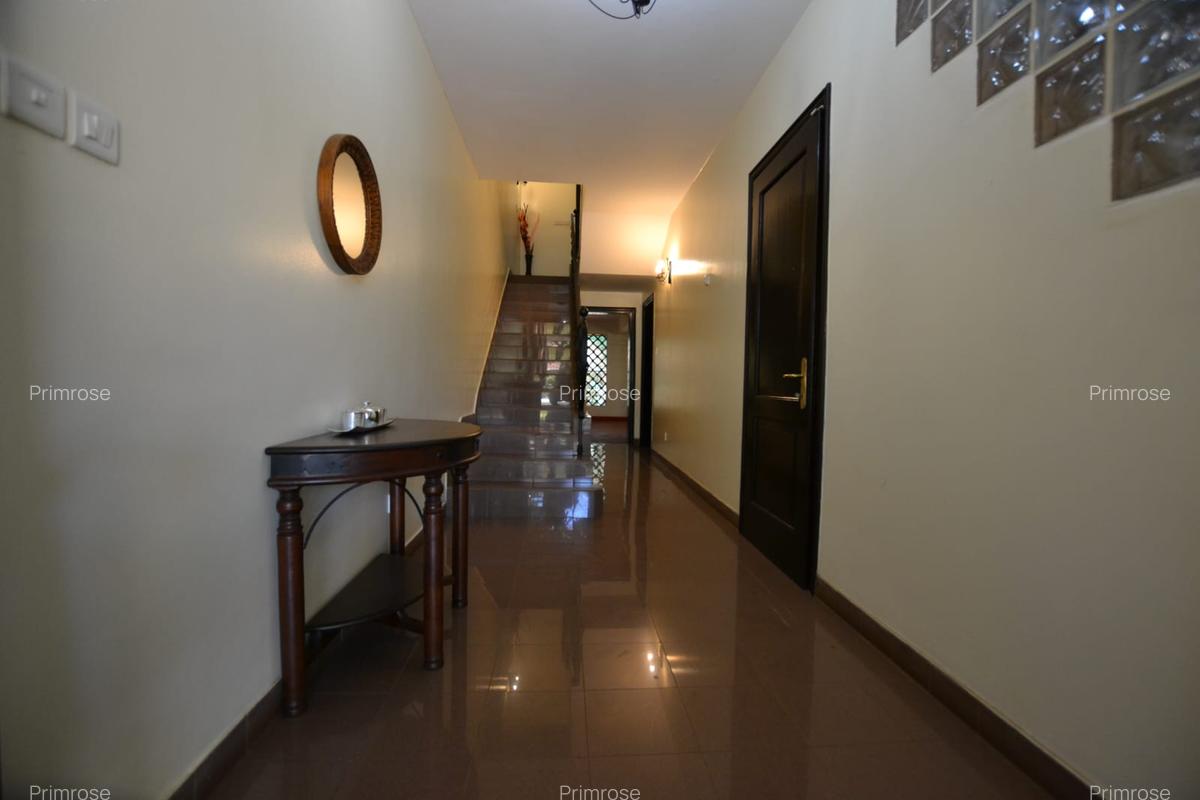 3 Bed Townhouse in Brookside - 10