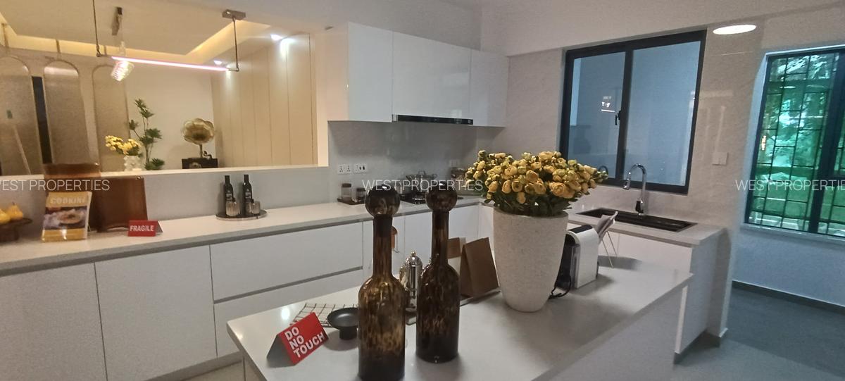 5 Bed Apartment with En Suite in Kilimani - 4