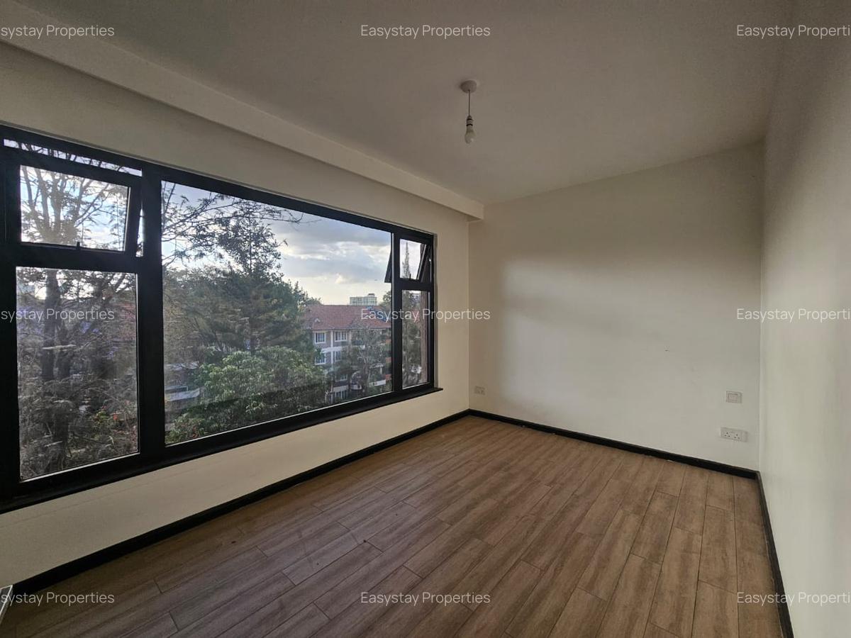 2 Bed Apartment with En Suite in Lavington - 3