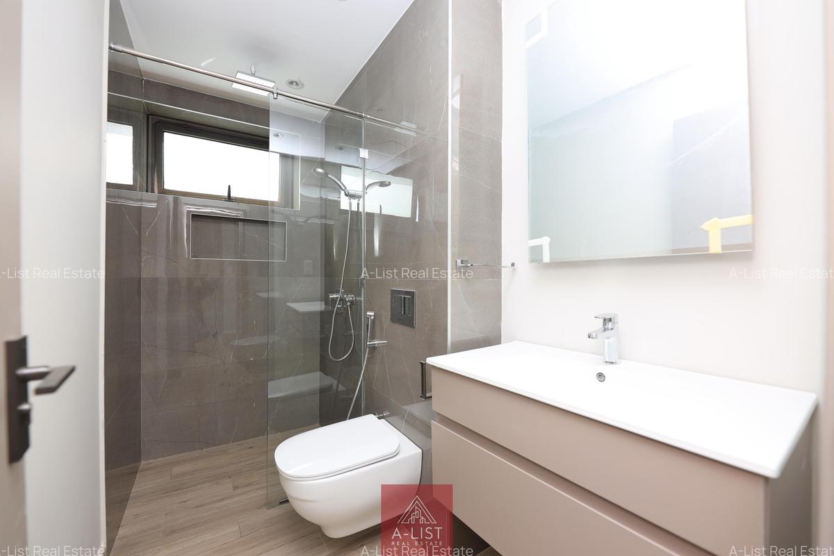 1 Bed Apartment with En Suite at Nyari - 13