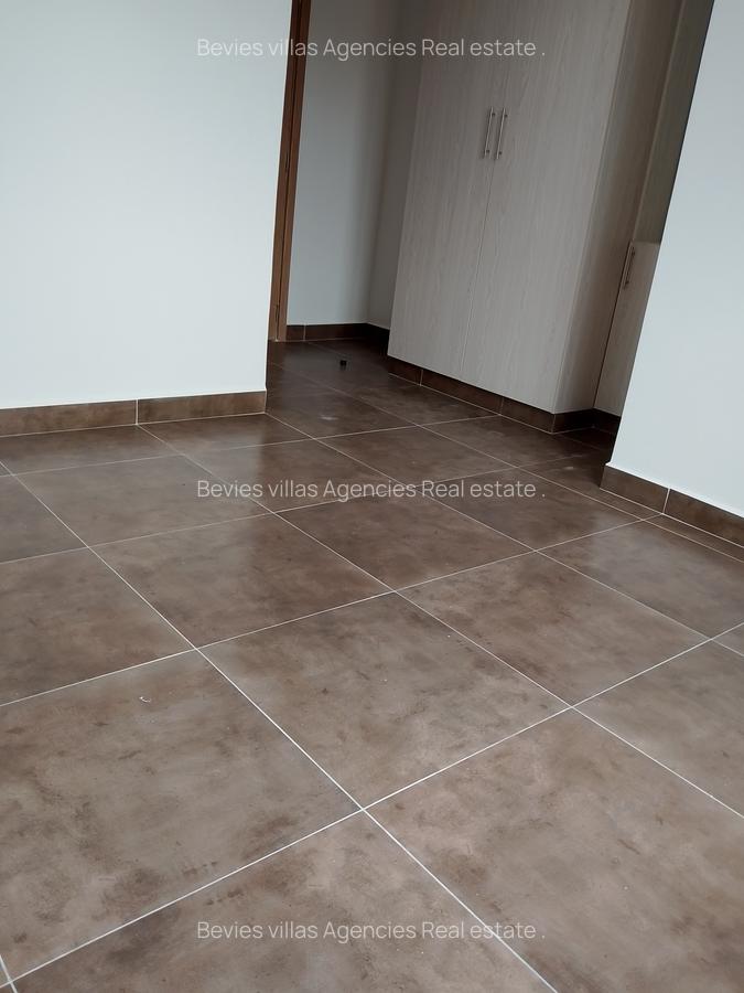 3 Bed Apartment with En Suite at Parklands - 9